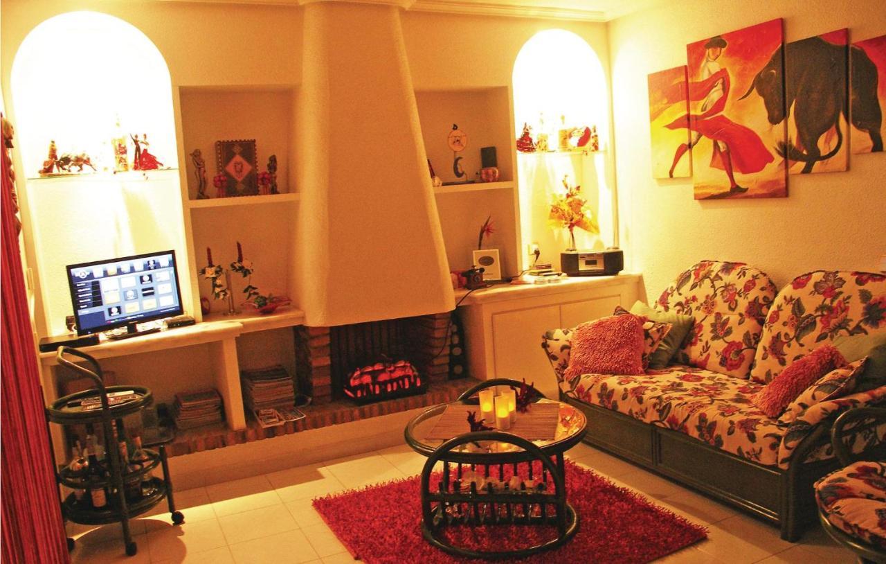 2 Bedroom Nice Apartment In Guardamar Del Segura Dış mekan fotoğraf